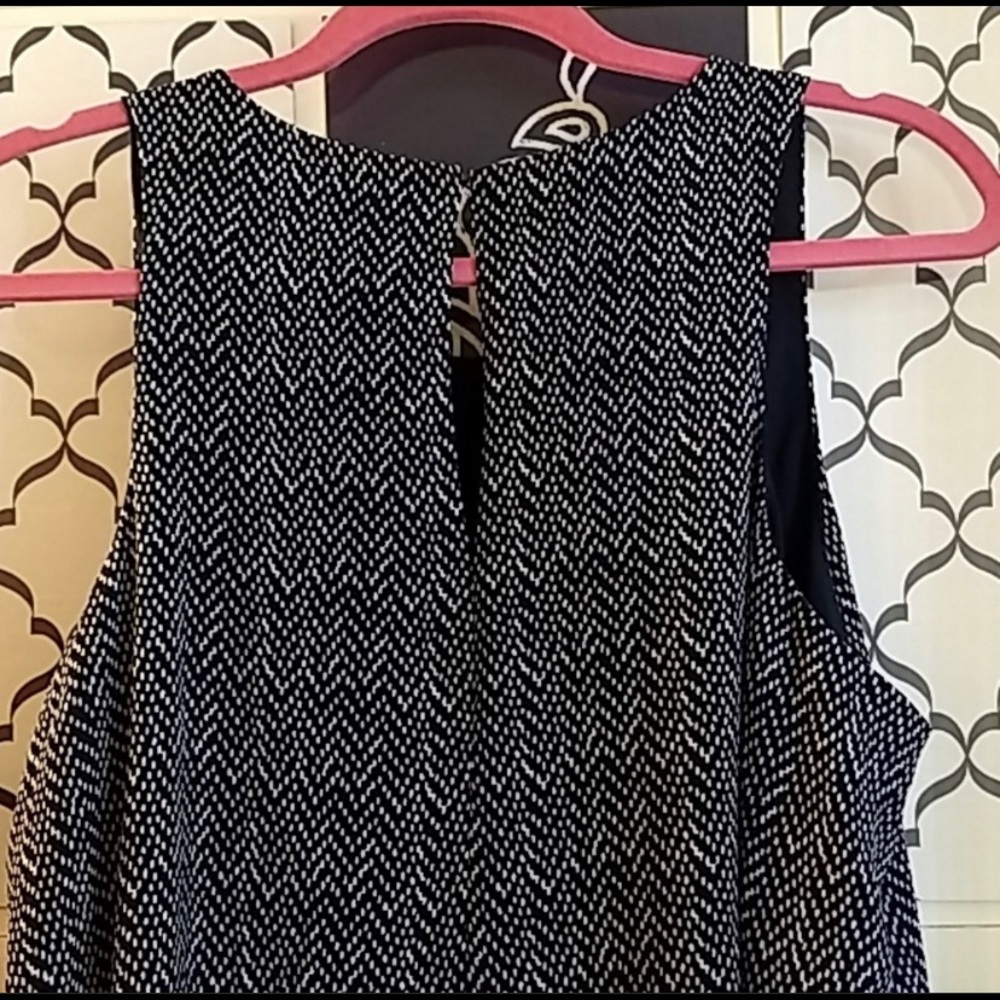 Gap navy and white sheath dress
